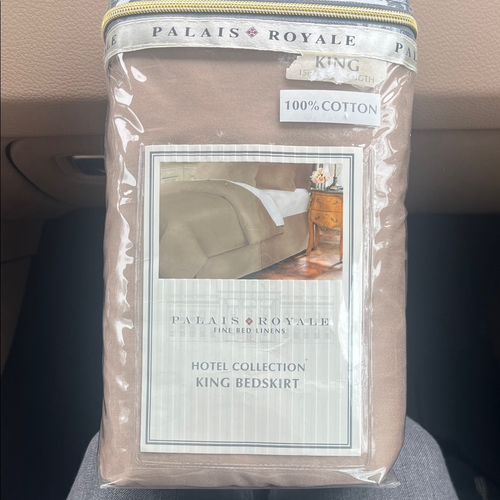 NWT Palais Royale King Bedskirt in Taupe